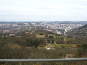 Depuis les buis vue sur Besançon
