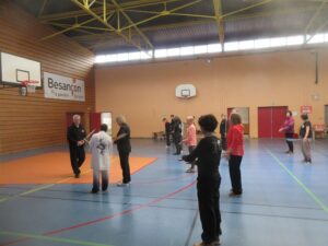 comment tenir le sabre