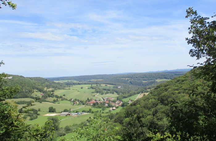Cussey sur Lison vu du belvédère de Chaux 31/7/ 23