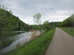 bord du Doubs entre Thoraise et la Double écluse
